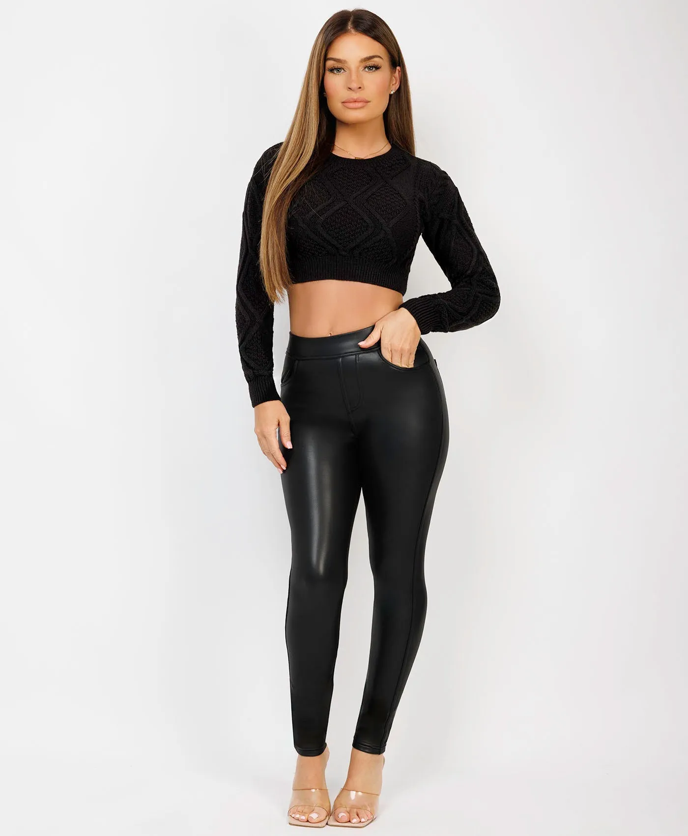 Black Twist Pattern Cropped Knitted Sweater