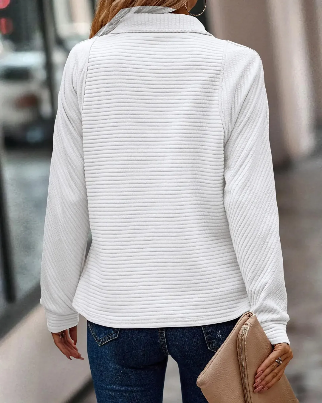 Devona - V-Neck Elegant Sweater