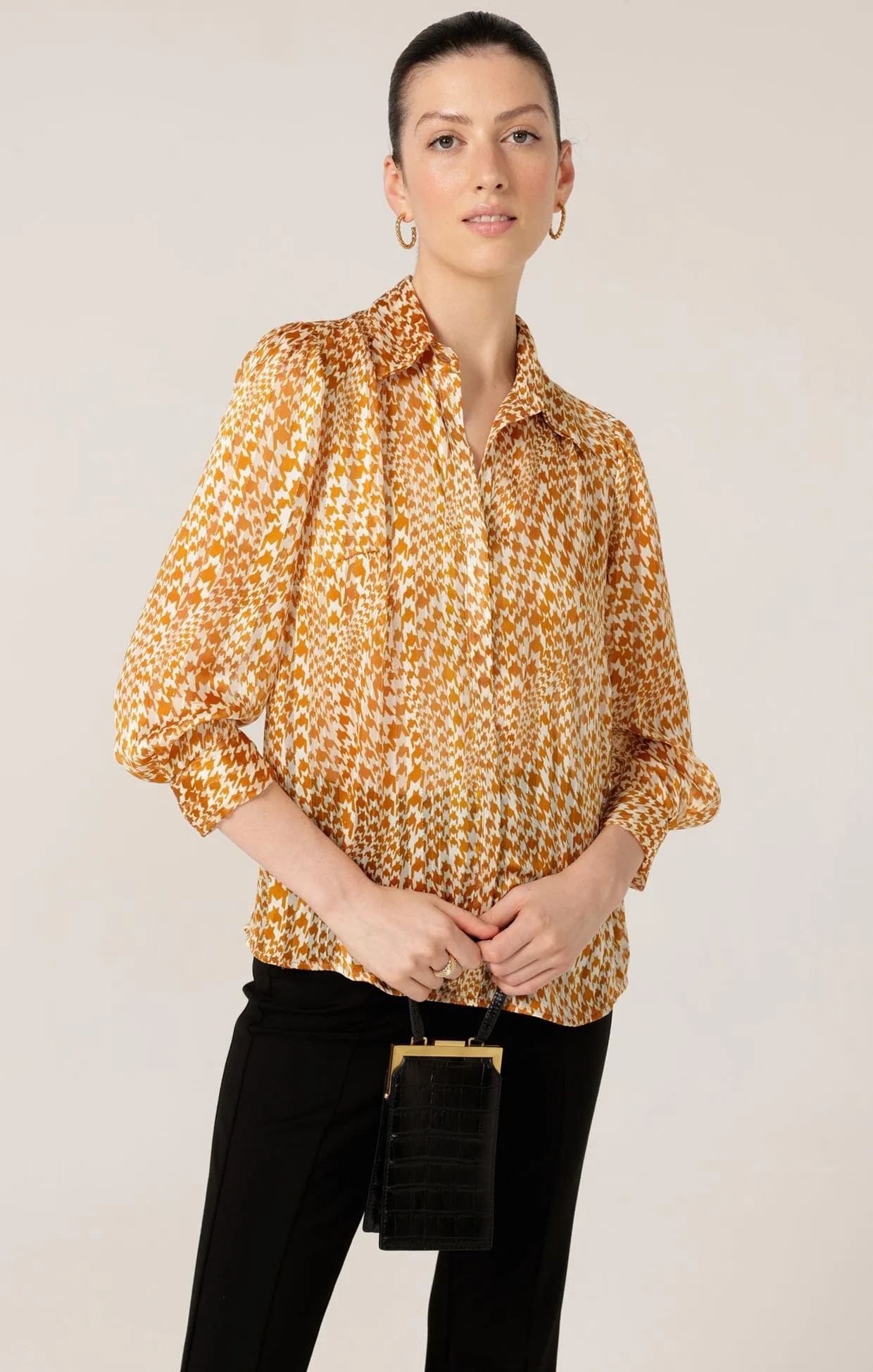 HERRINGBONE BLOUSE IN TOFFEE CREAM CHECK