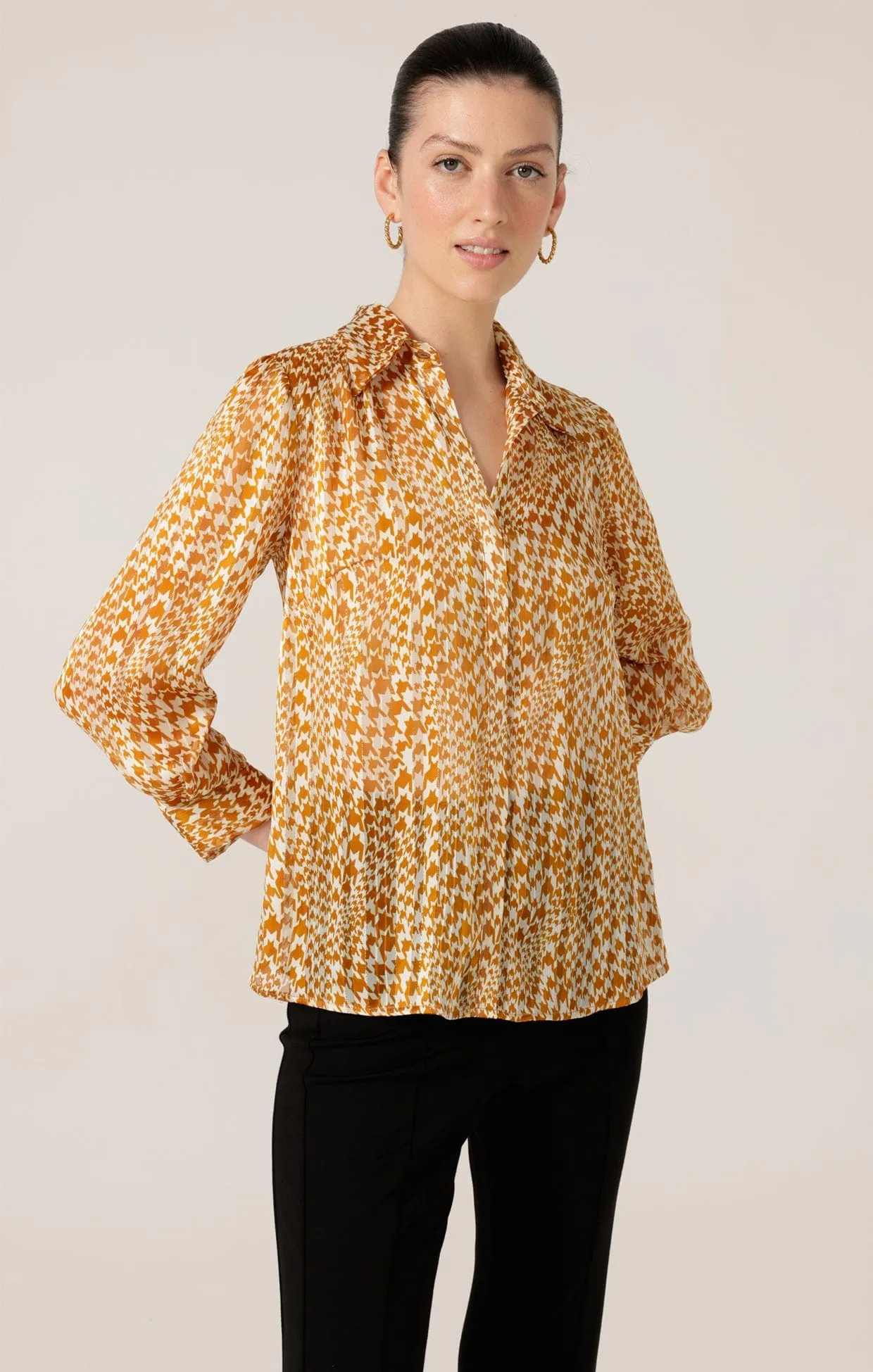 HERRINGBONE BLOUSE IN TOFFEE CREAM CHECK