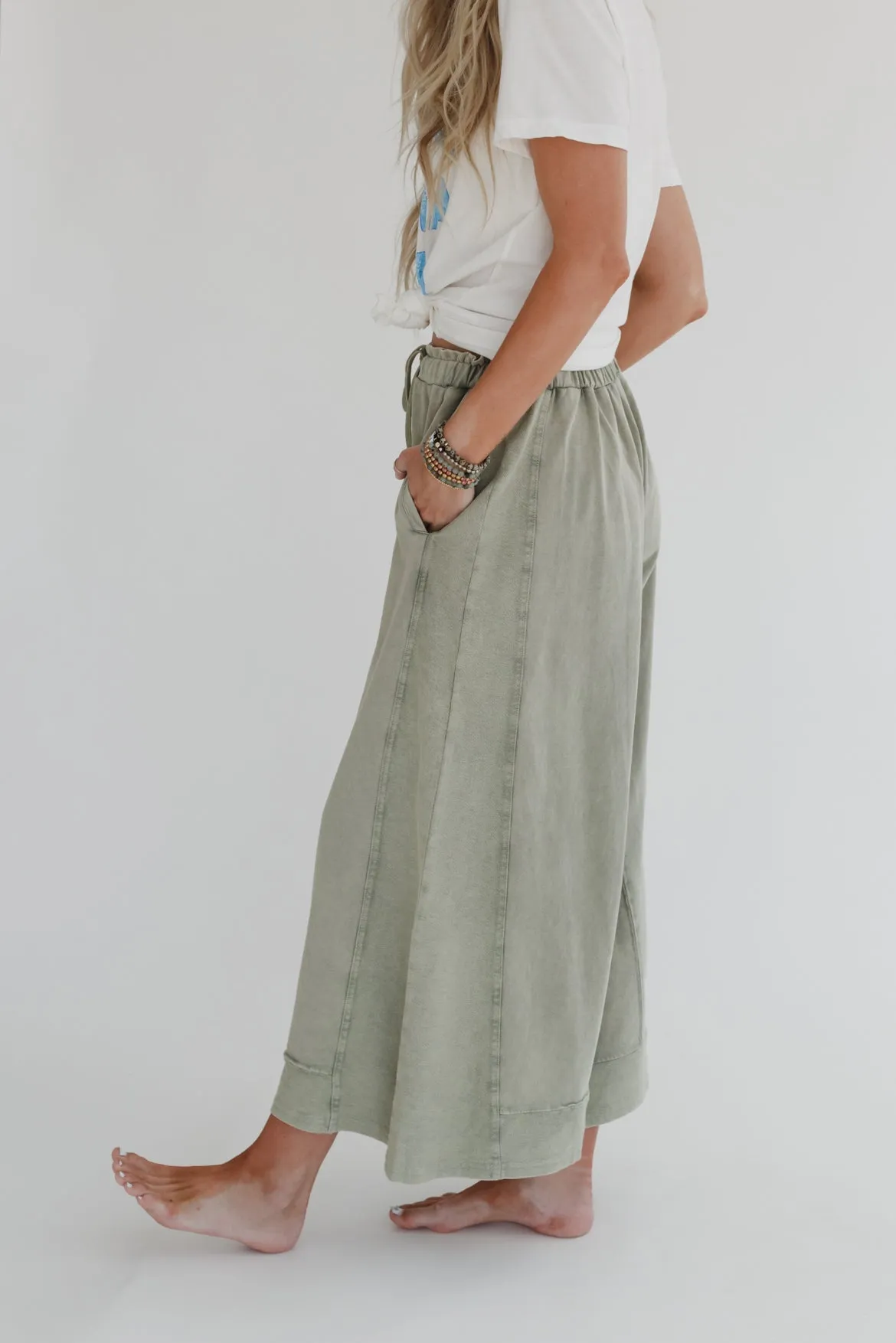 Relaxed Vibes Wide Leg Pants - Olive