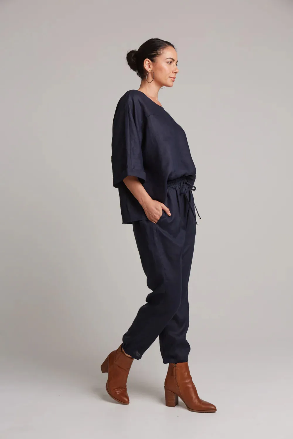 Studio Relaxed Pant Navy